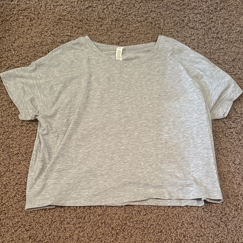 Lululemon Athletica Light Gray Short Sleeve Tee